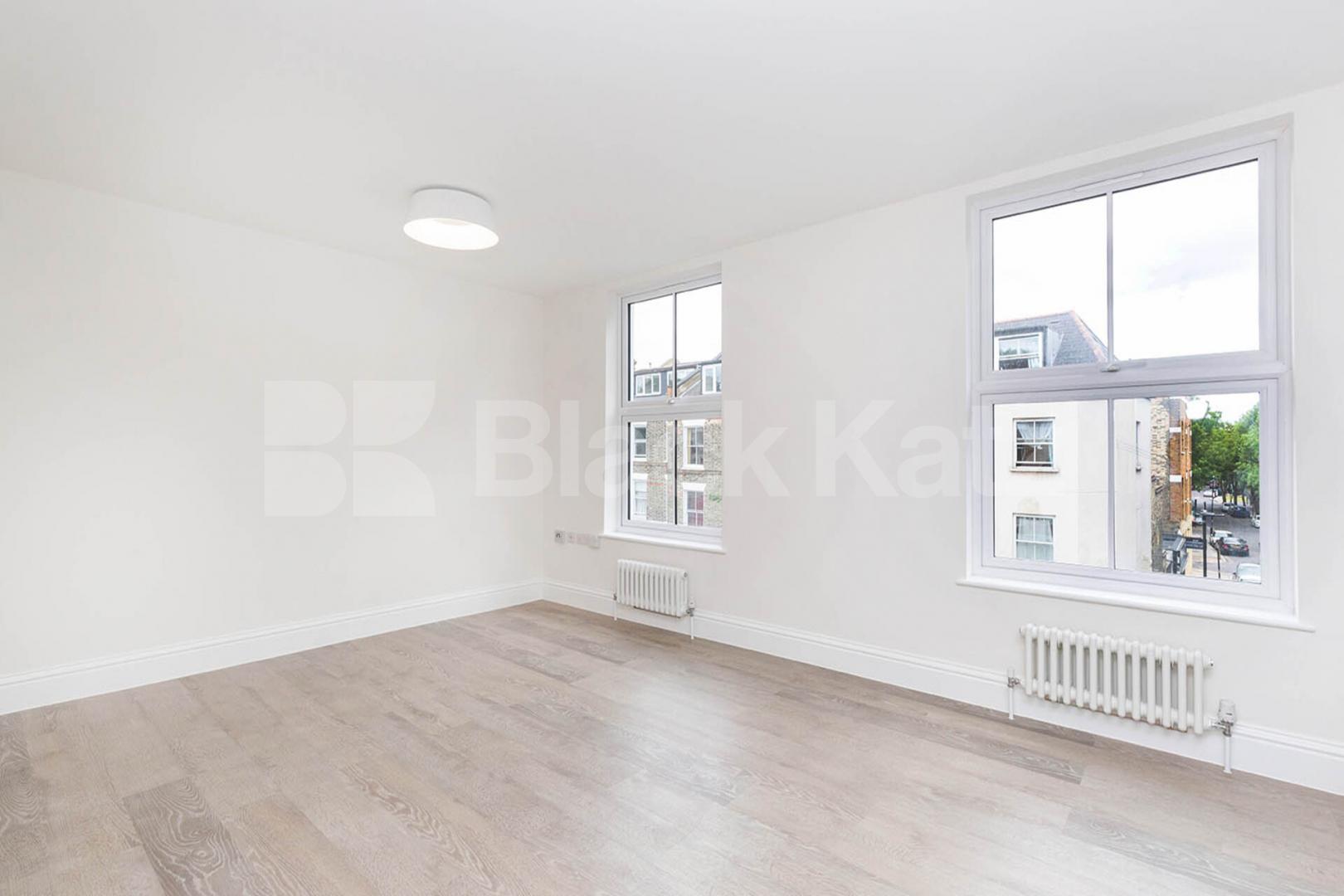 Smart and modern 1 bedroom property close to Victoria line station zone 2 Moray Road, Finsbury Park